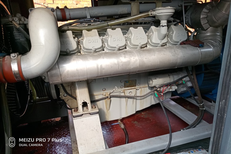 連云港抗腐蝕發(fā)電機(jī)組：港口物流24小時(shí)待命，多機(jī)并車技術(shù)